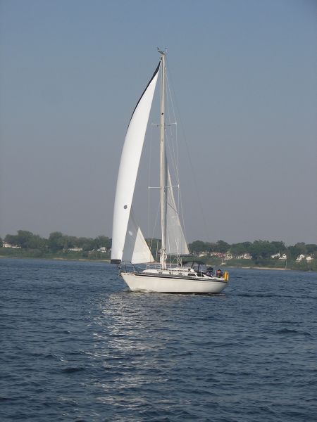 Trillium I-36 under sail leaving Muskegon for North Lake Michigan