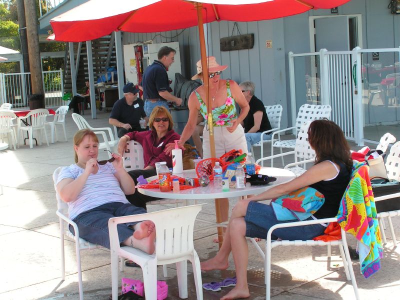 Life Guards<BR> Amanda, Linda, Pat, Rhonda