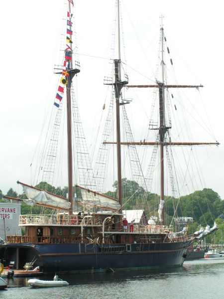 open-sterned schooner ...