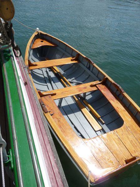 Beautiful dinghy.