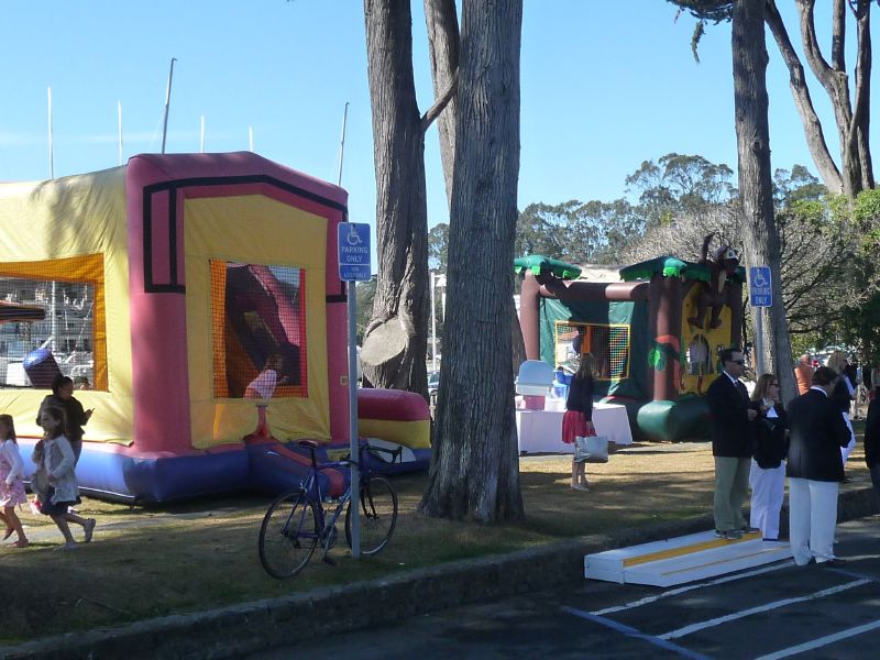 bounce house for kids ...