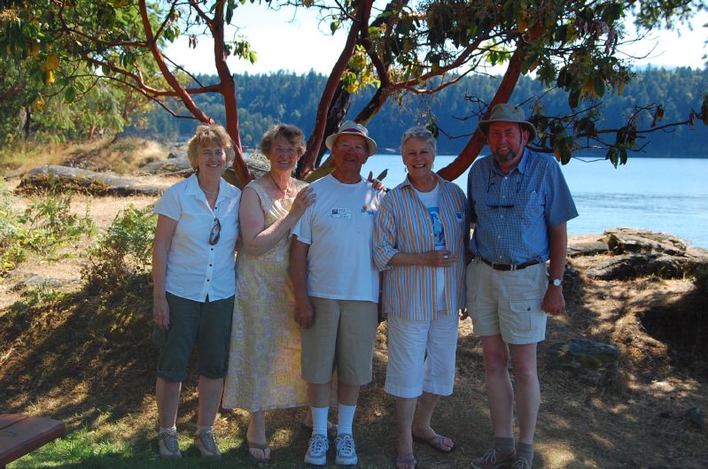 Island Tour - Sylvia, Sharon,<BR>Harry, Sandy, Gil