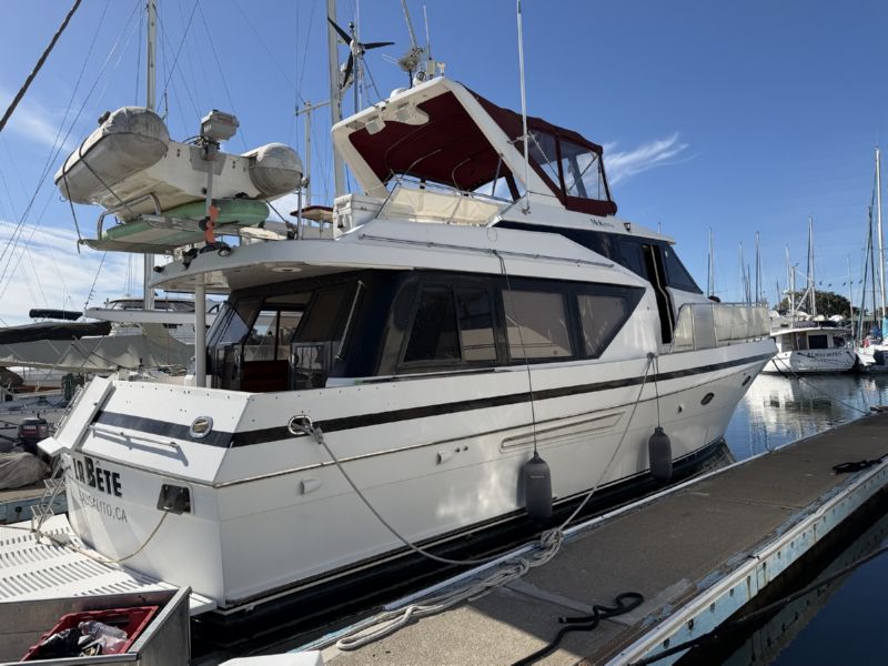 Rich & Takae's 1997<br> 48� Mckinna Pilothouse 
