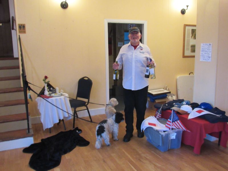 Vice Commodore Bob<BR>DaPrato's our host